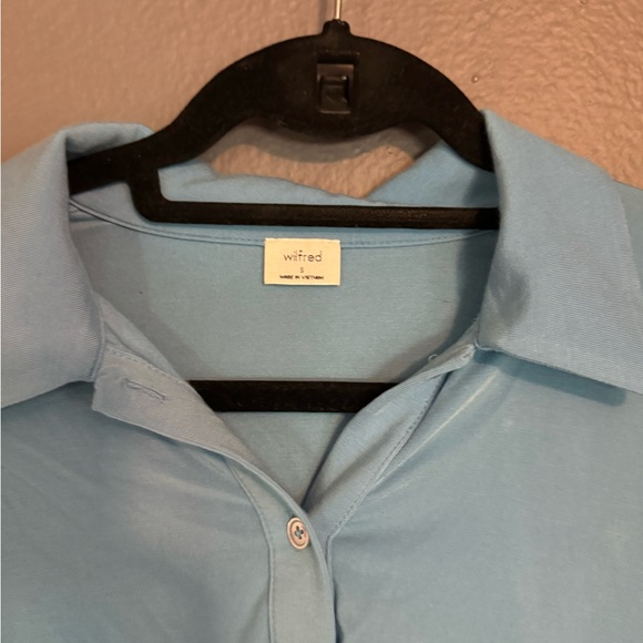 Aritzia Wilfred button up blouse - Picture 2 of 5